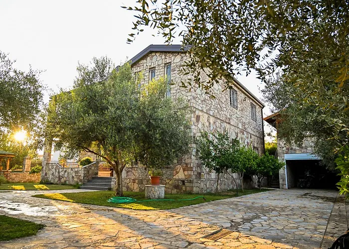 Privatunterkunft Airport Comfort Nest *